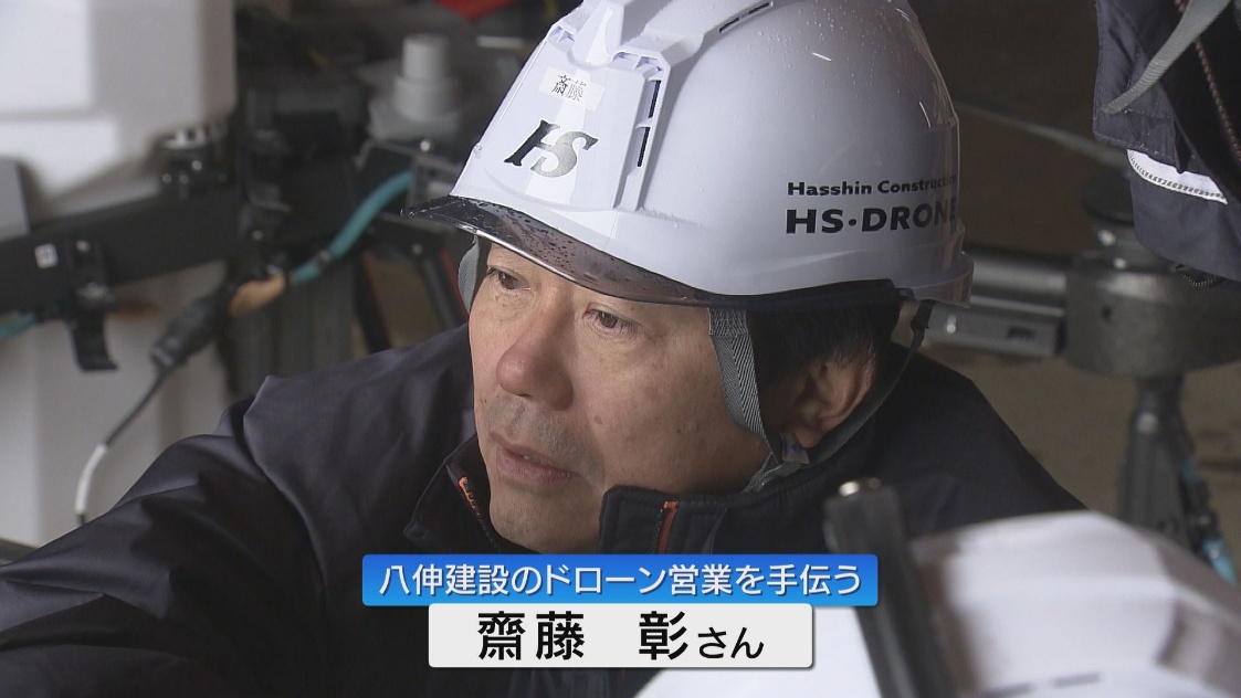 男, 頭飾り, 衣料, ヘルメット が含まれている画像AI 生成コンテンツは誤りを含む可能性があります。