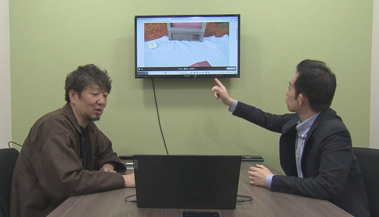 男, コンピュータ, ピアノ, ノートパソコン が含まれている画像AI 生成コンテンツは誤りを含む可能性があります。